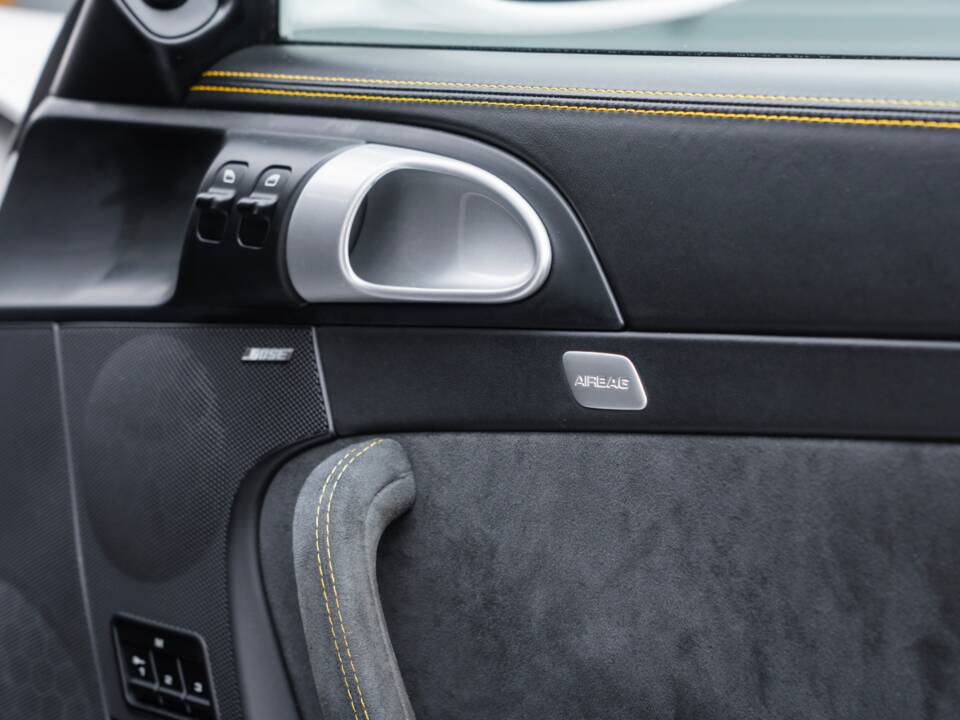 Bild 40/52 von Porsche 911 GT2 (2008)