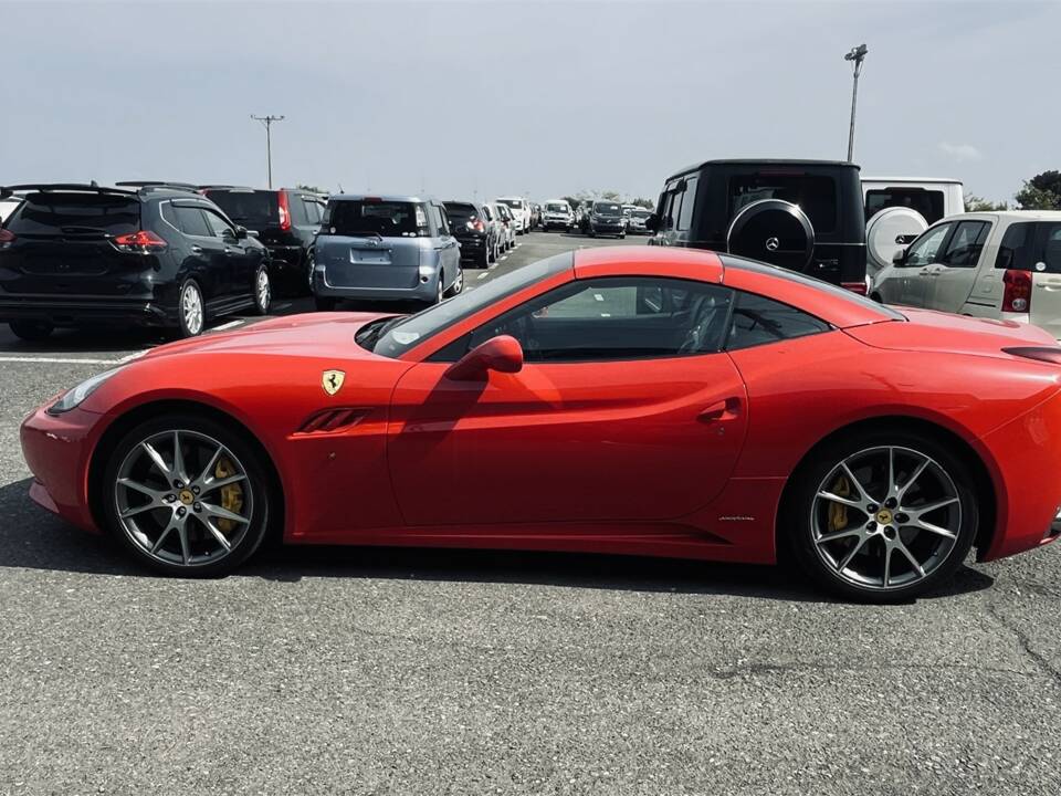 Image 8/49 of Ferrari California 30 (2013)