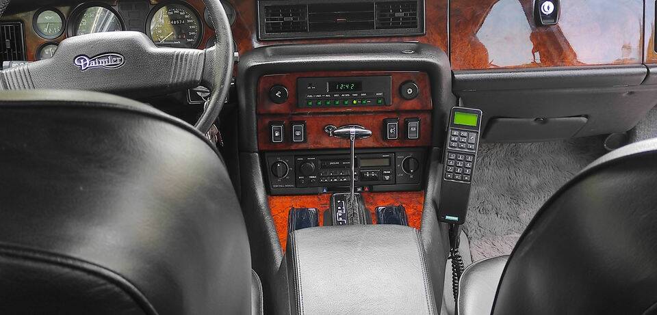 Bild 2/8 von Daimler Double Six (1991)