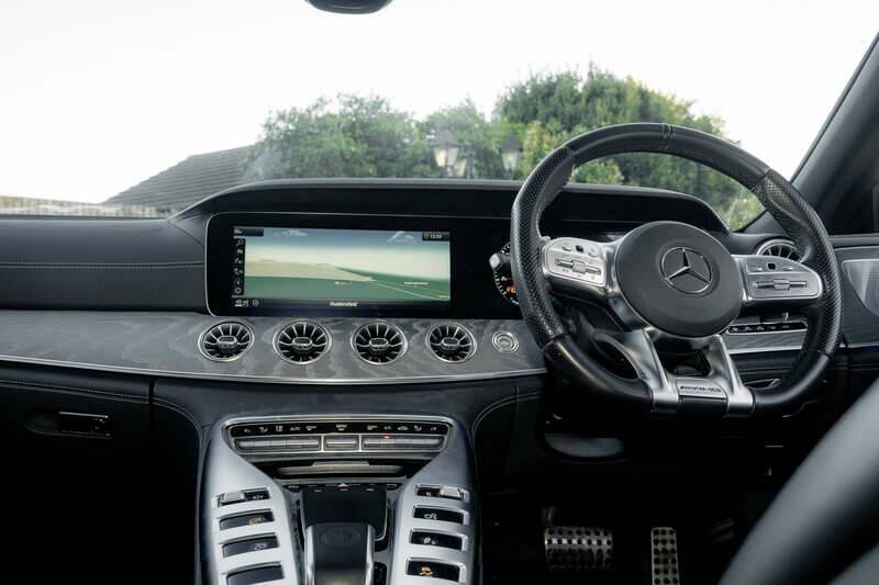 Image 37/50 of Mercedes-AMG GT 43 (2020)