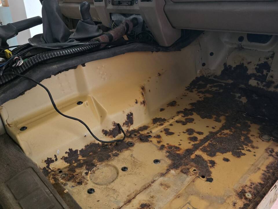 Image 40/51 of Land Rover Discovery TDi (1993)