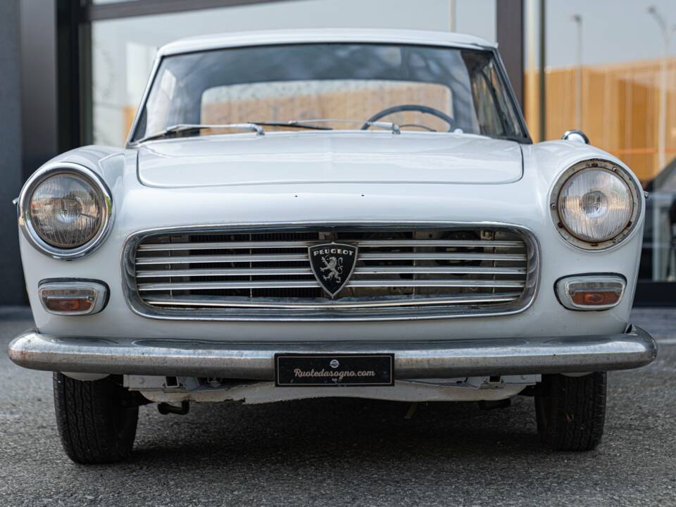 Image 3/29 of Peugeot 404 Coupé (1966)