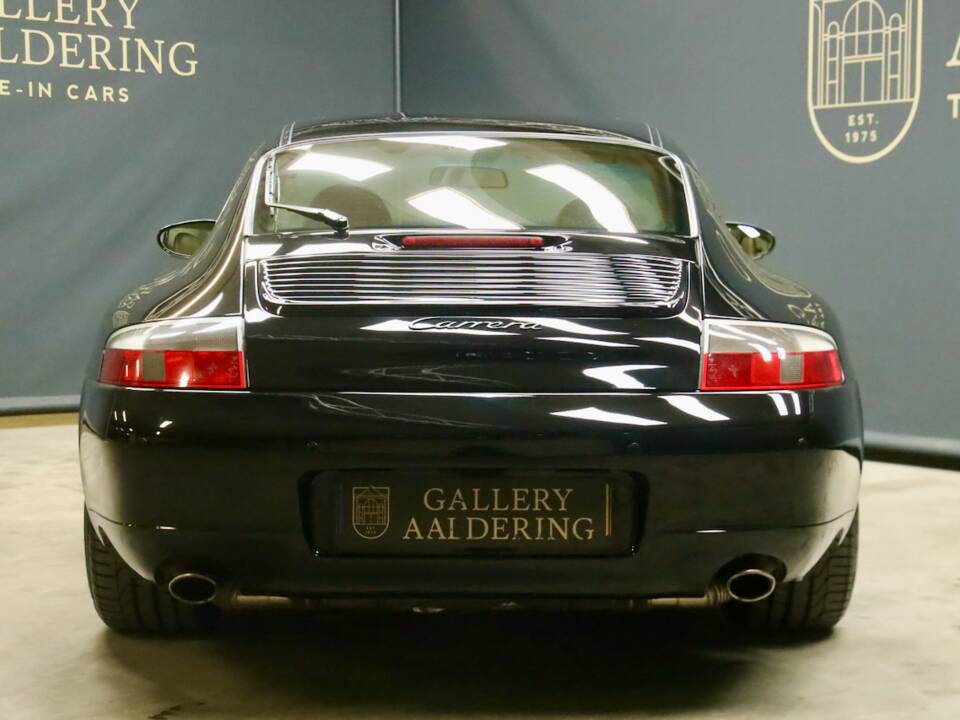 Image 6/50 de Porsche 911 Carrera (1999)