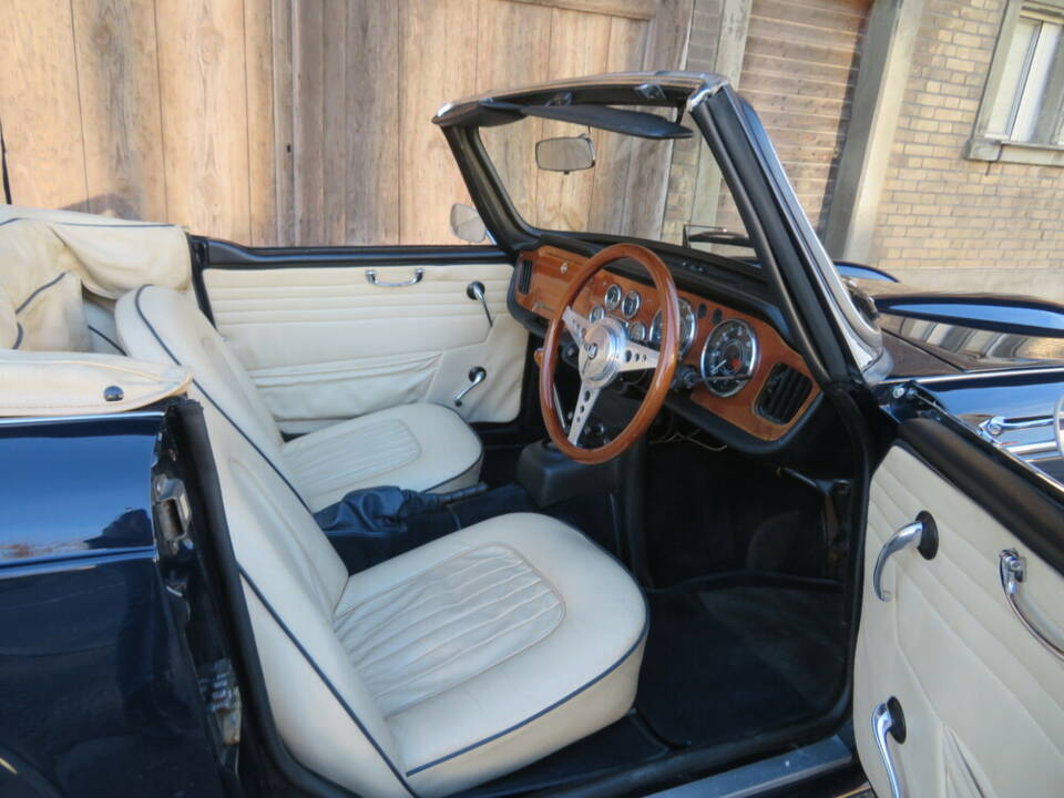 Bild 7/16 von Triumph TR 4A IRS (1967)