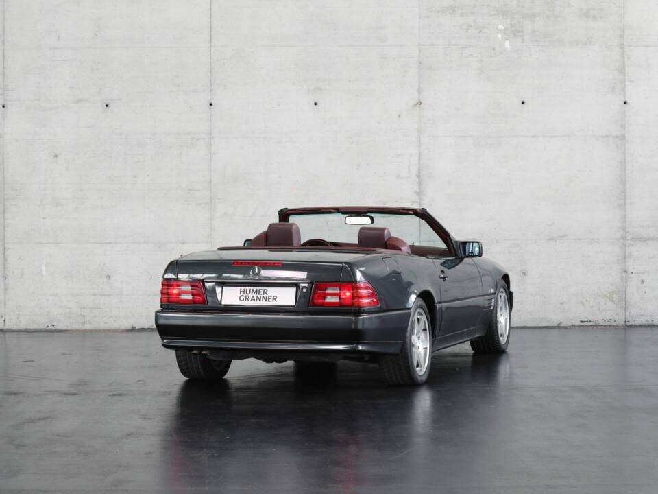 Image 5/37 of Mercedes-Benz SL 500 (1995)