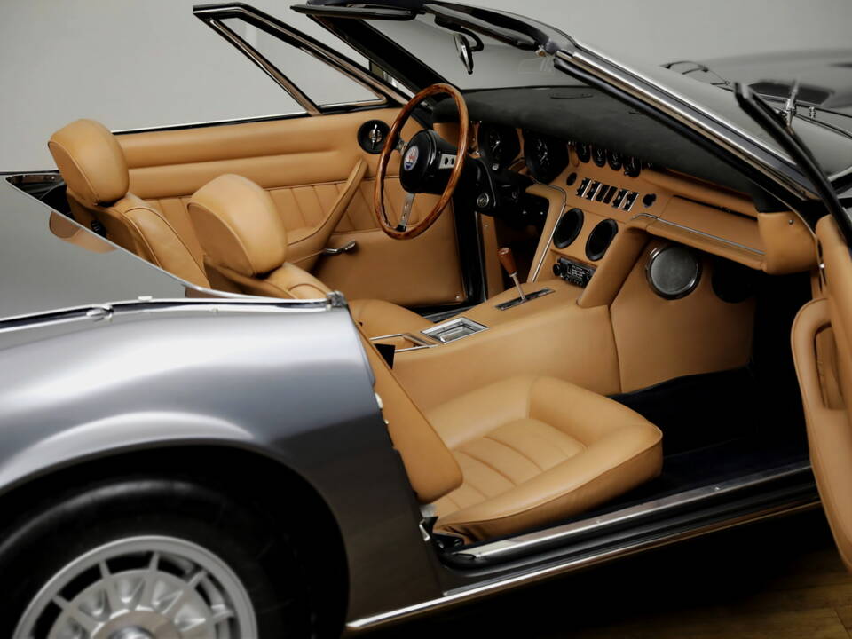 Image 15/23 of Maserati Ghibli Spyder (1970)