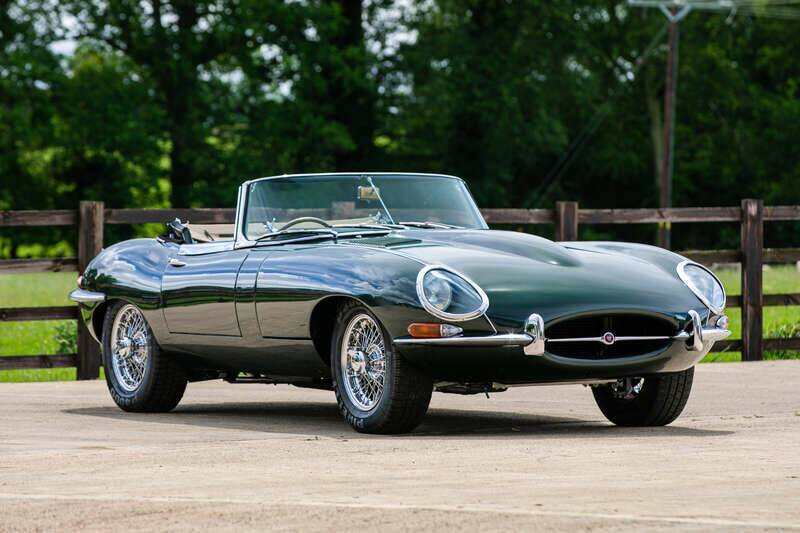 Image 1/36 de Jaguar E-Type (1967)