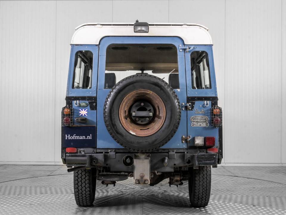 Image 15/50 of Land Rover 88 (1979)