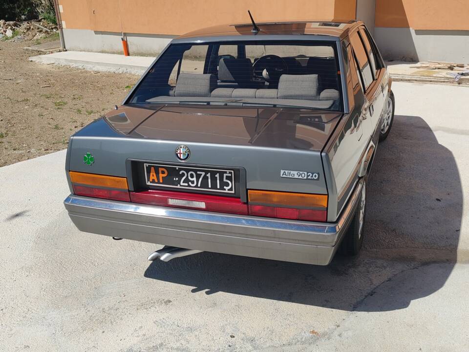 Image 21/31 of Alfa Romeo 90 2.0 (1984)