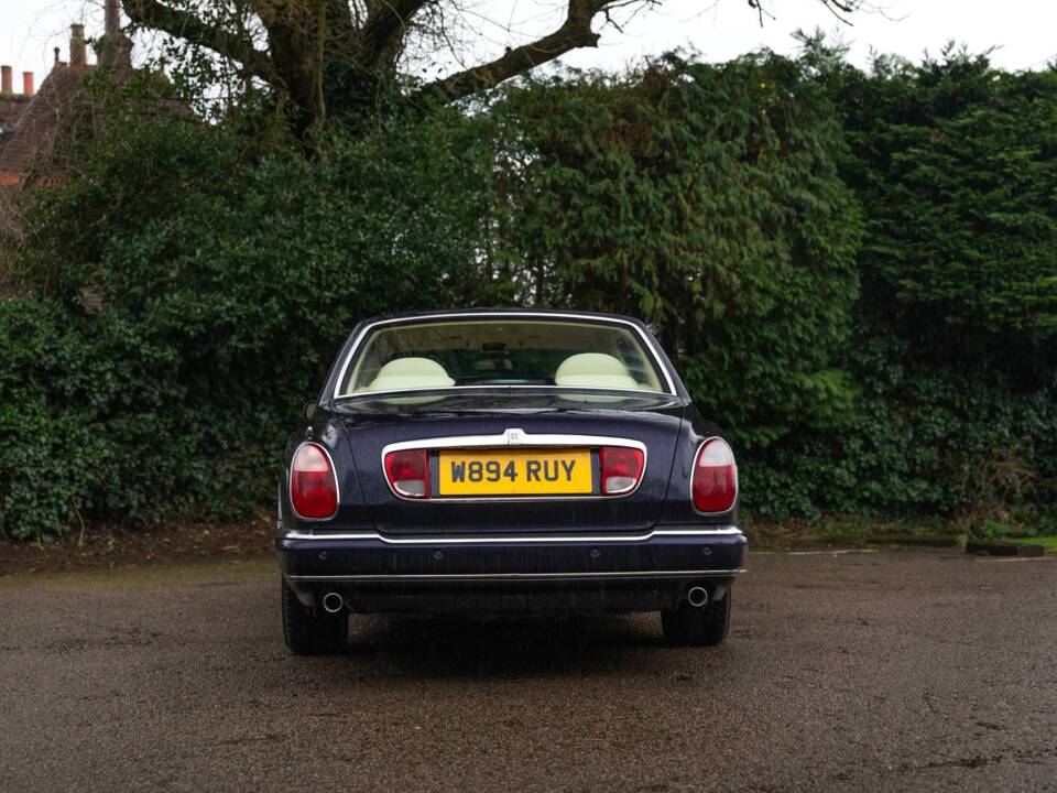Image 33/45 of Rolls-Royce Silver Seraph (2000)