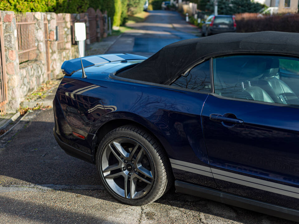 Image 64/99 of Ford Mustang Shelby GT 500 (2012)