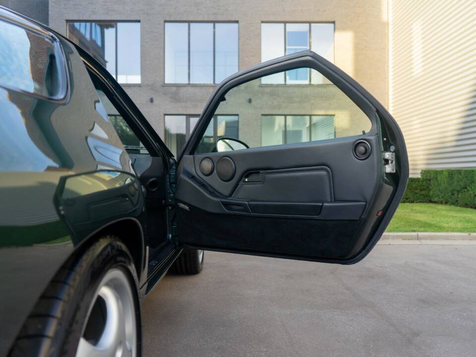 Afbeelding 37/46 van Porsche 928 GTS (1993)