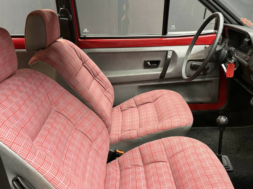 Bild 33/40 von Volkswagen Polo II Coupe 1.0 (1988)
