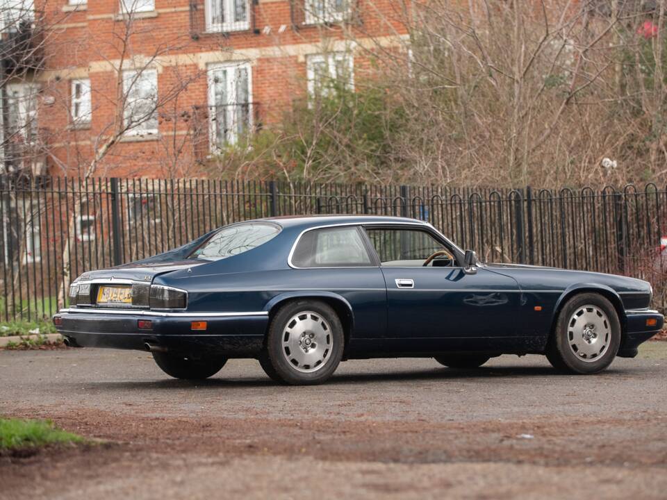 Image 11/50 de Jaguar XJS 4.0 Celebration (1995)