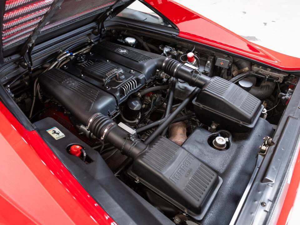 Afbeelding 37/40 van Ferrari F 355 Berlinetta (1996)