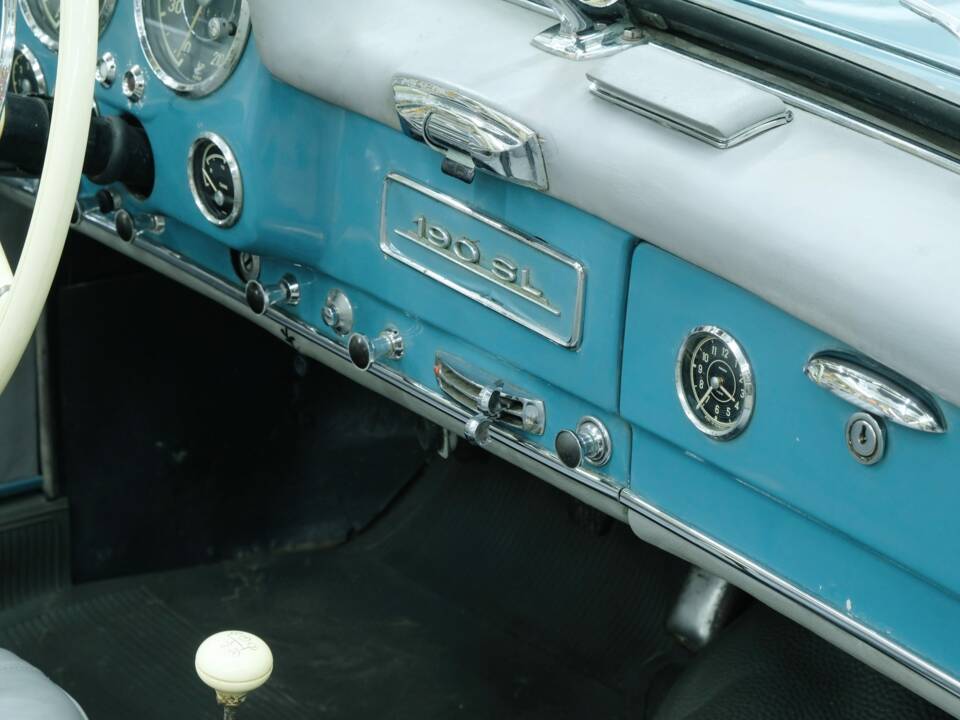 Bild 18/50 von Mercedes-Benz 190 SL (1960)