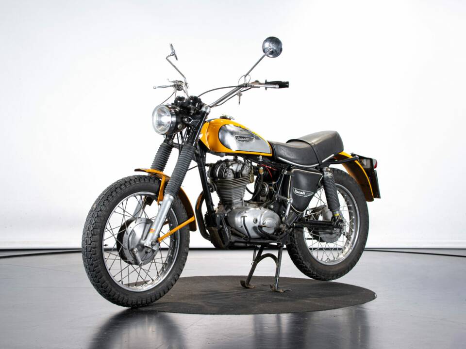 Bild 8/50 von Ducati 250 Scrambler (1971)