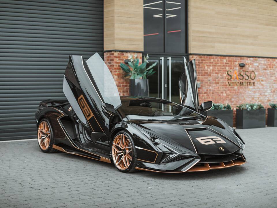 Image 25/68 of Lamborghini Sián FKP 37 (2021)