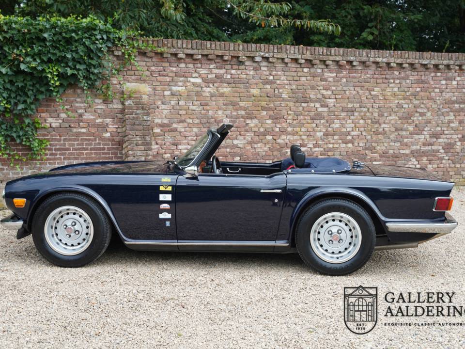 Image 50/50 de Triumph TR 6 (1973)