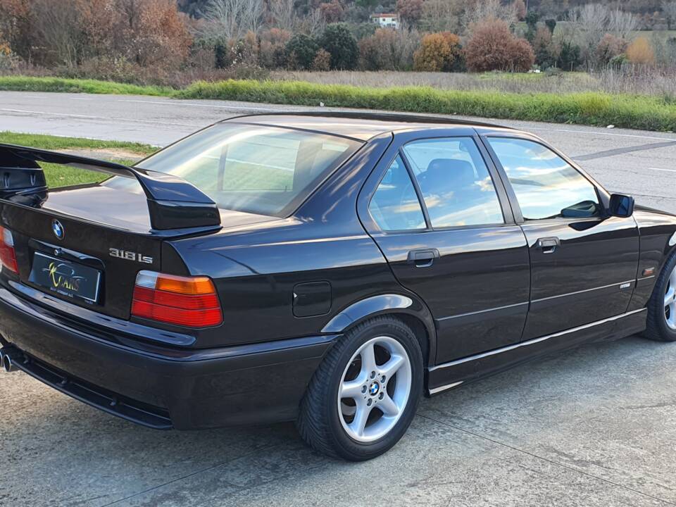 Bild 5/47 von BMW 318is &quot;Class II&quot; (1994)