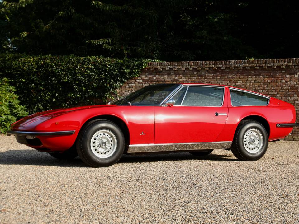 Image 18/50 de Maserati Indy 4700 (1971)