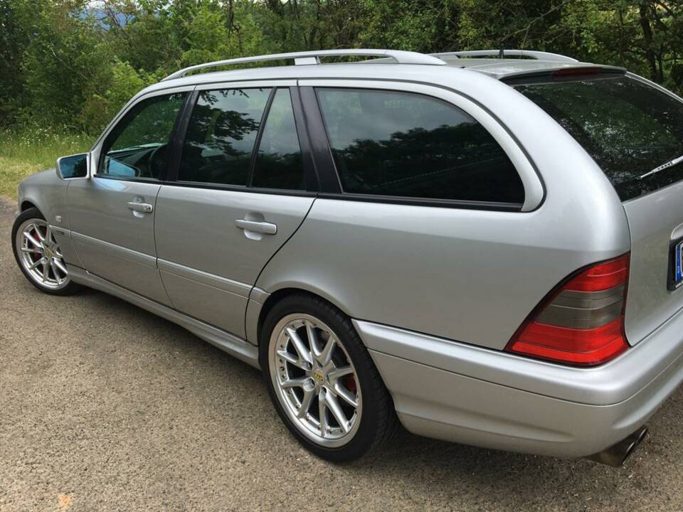 Immagine 3/5 di Mercedes-Benz C 43 AMG (1998)