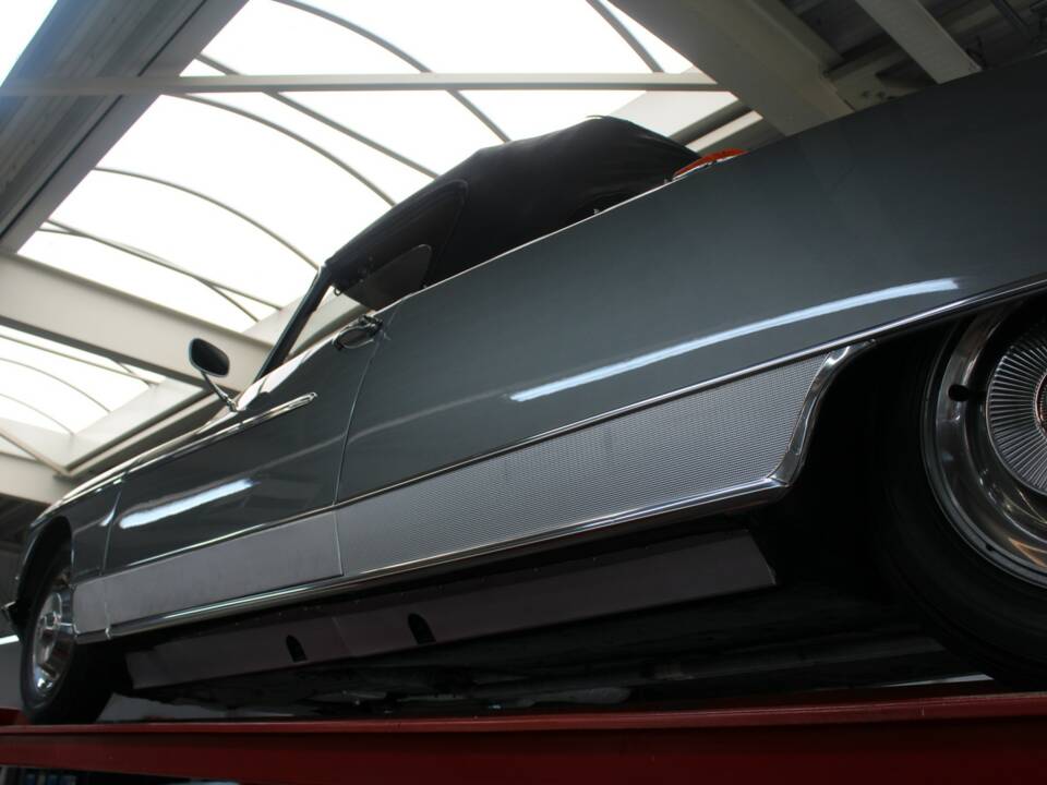 Image 15/50 of Citroën DS 21 Chapron (1963)