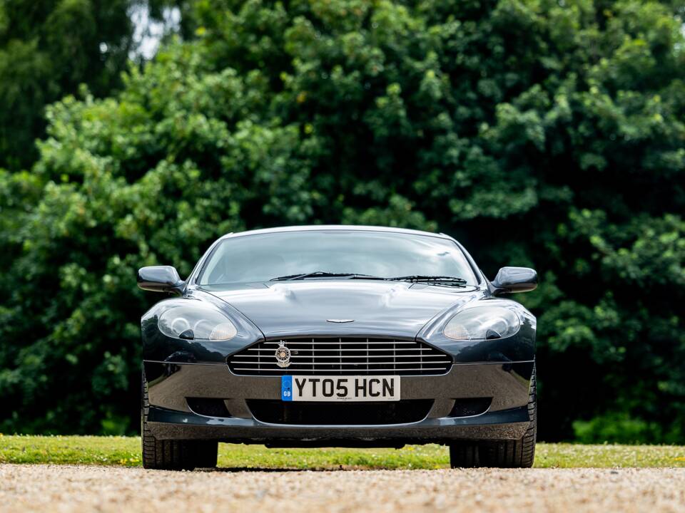 Bild 12/47 von Aston Martin DB 9 (2005)