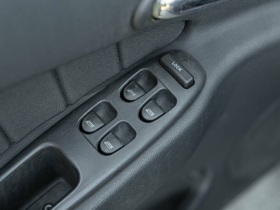 Image 38/50 of Alfa Romeo 156 2.5 V6 (2000)