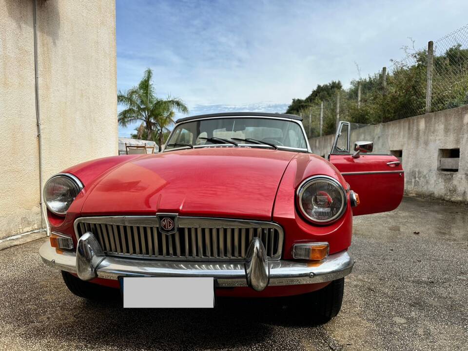 Immagine 61/66 di MG MGB (1977)