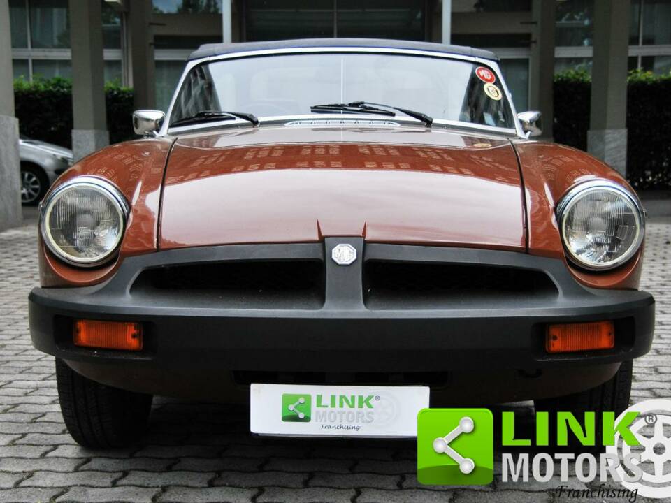 Bild 2/10 von MG MGB (1980)