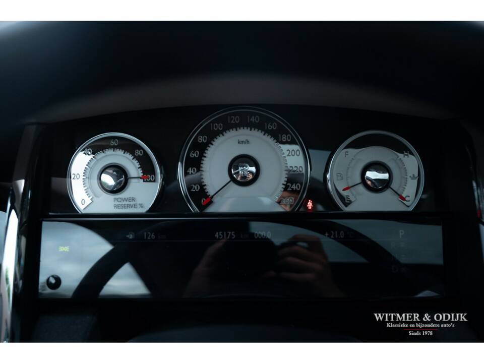 Image 12/38 of Rolls-Royce Wraith (2014)