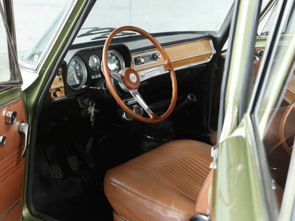 Imagen 13/49 de Alfa Romeo Giulia Super 1.3 (1973)
