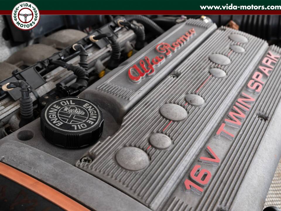 Image 15/18 of Alfa Romeo GTV 2.0 Twin Spark (1997)