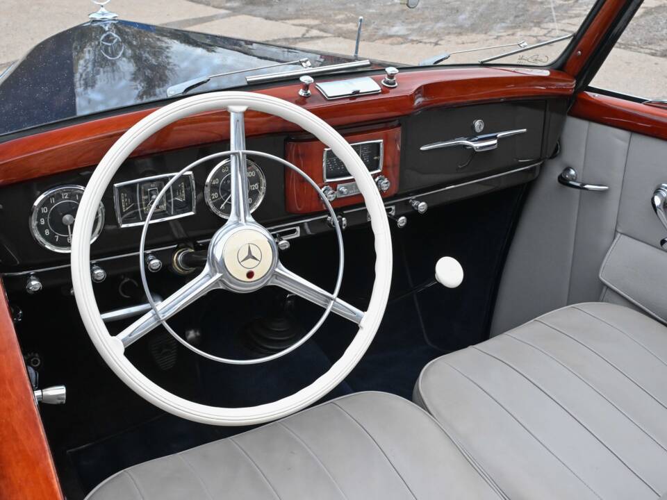 Image 4/29 of Mercedes-Benz 170 S Cabriolet A (1951)