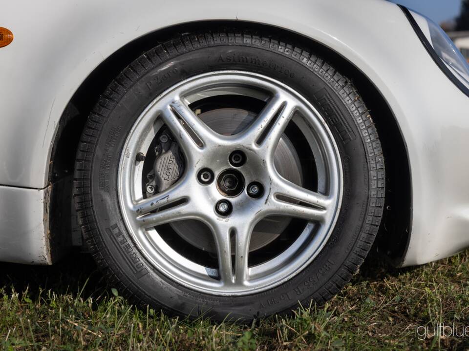 Image 23/50 of Lotus Elise 111 (1998)