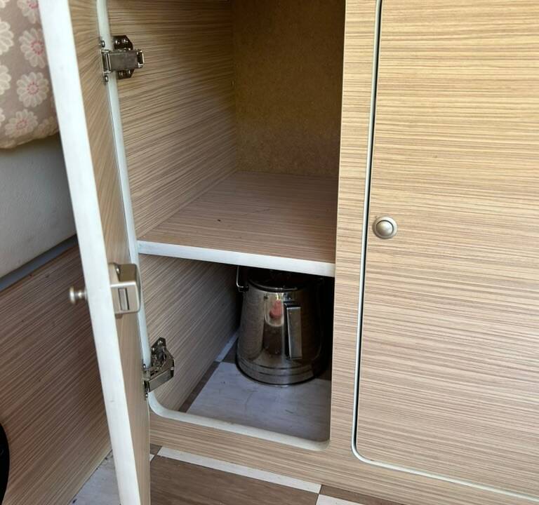 Bild 33/51 von Volkswagen T2a Kombi (1971)