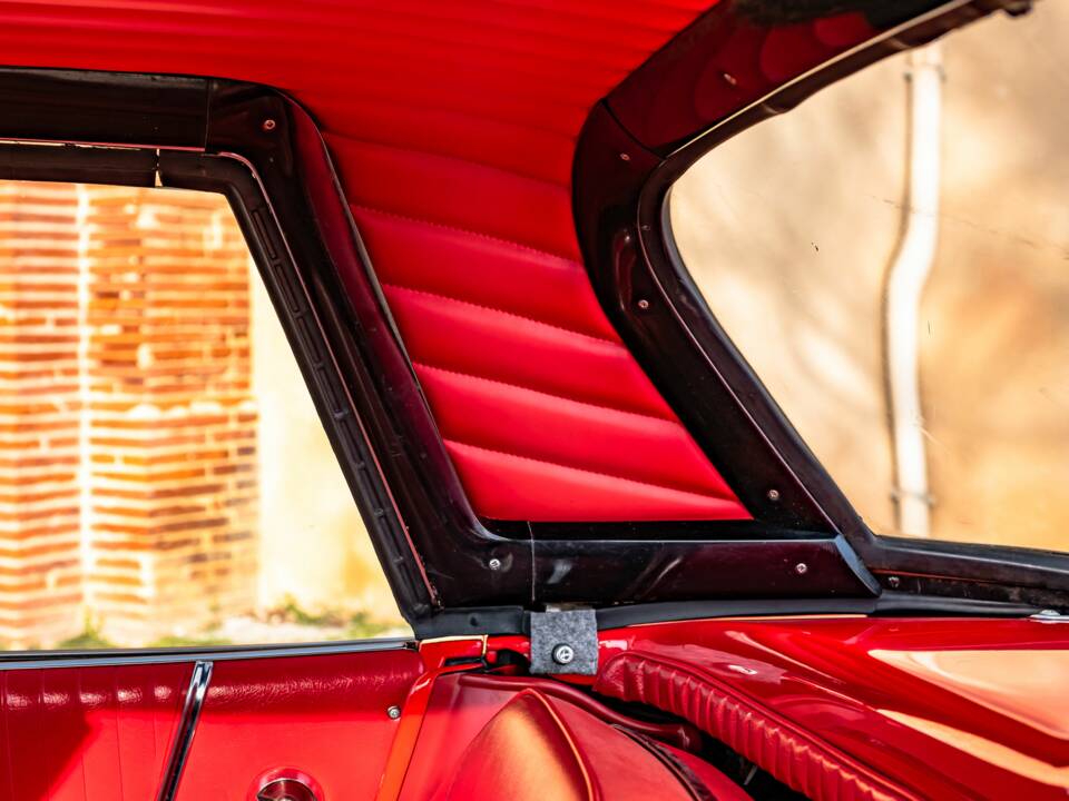 Image 33/64 of Chevrolet Corvette Sting Ray Convertible (1964)