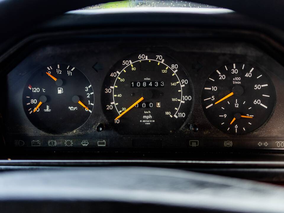 Image 23/32 of Mercedes-Benz 300 GD (kurz) (1992)