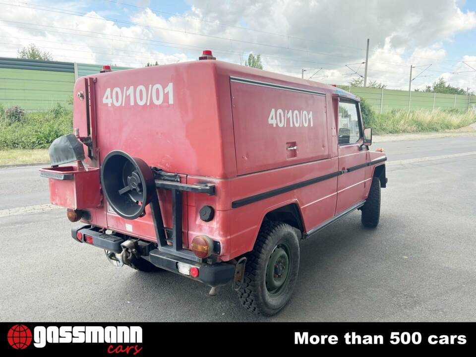 Image 4/15 of Mercedes-Benz 250 GD Wolf (LWB) (1994)