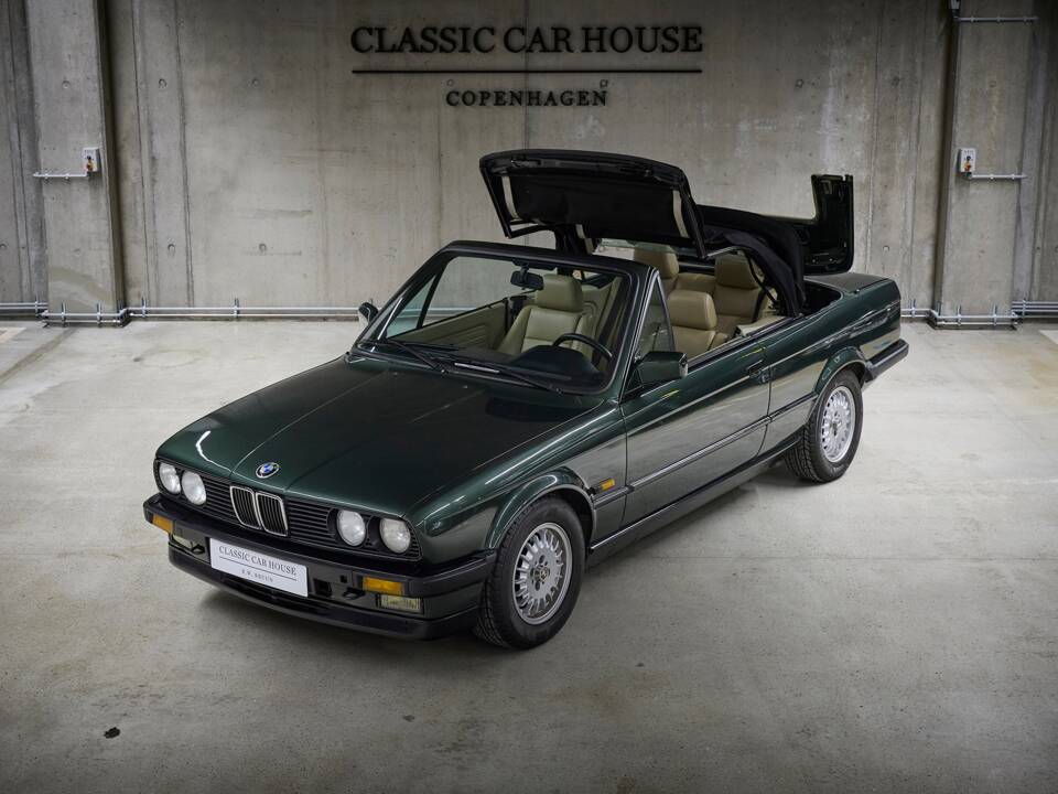Image 12/90 of BMW 325i (1987)