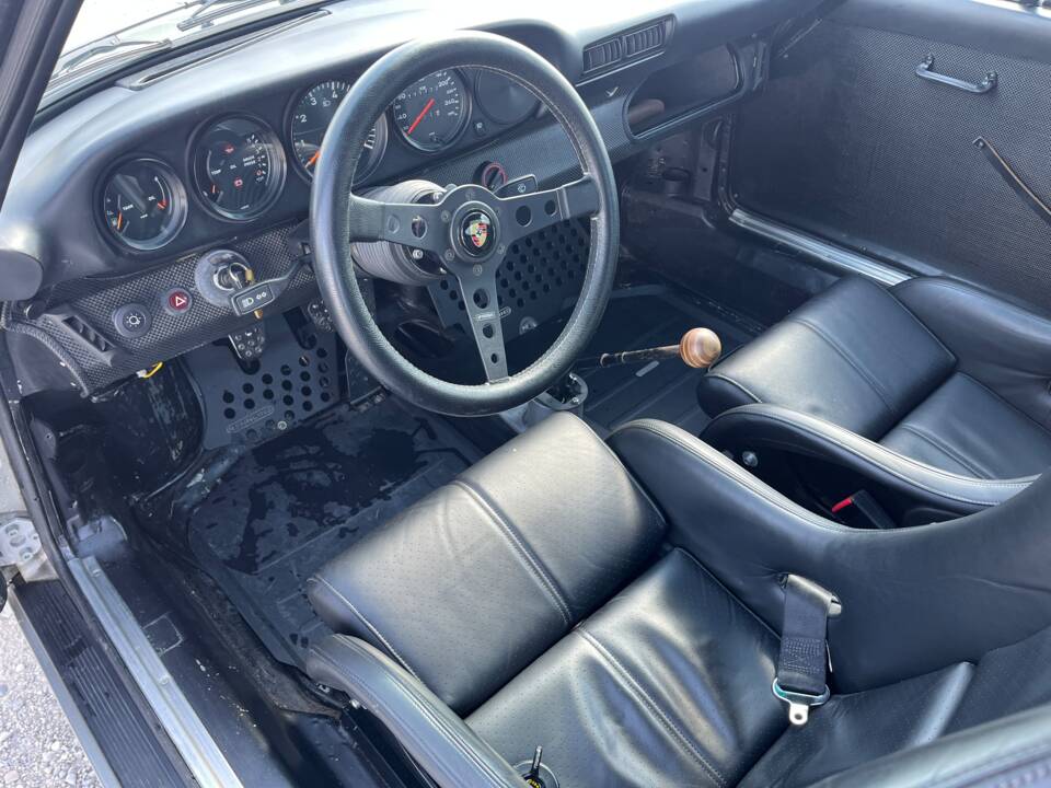 Image 26/62 of Porsche 911 Carrera 3.2 (1984)