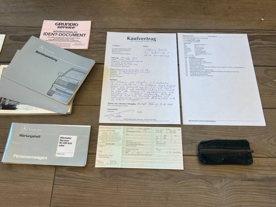 Imagen 53/69 de Mercedes-Benz 190 E 1.8 (1991)