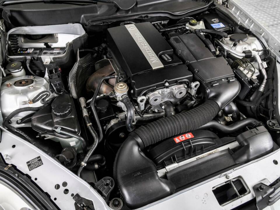 Image 43/50 of Mercedes-Benz SLK 200 Kompressor (2004)