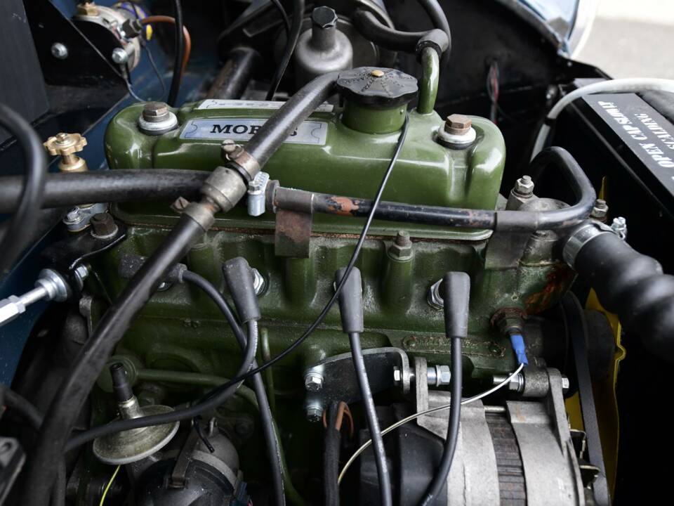 Image 28/50 of Morris Minor 1000 Traveller (1969)