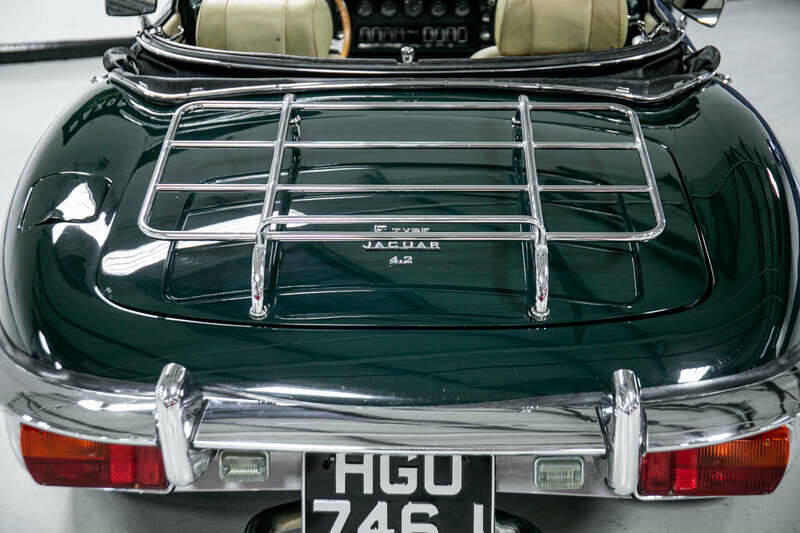 Image 22/23 de Jaguar E-Type (1970)