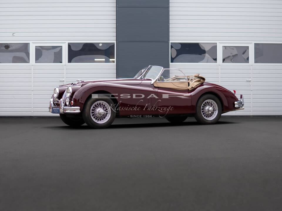 Image 1/32 de Jaguar XK 140 OTS (1955)