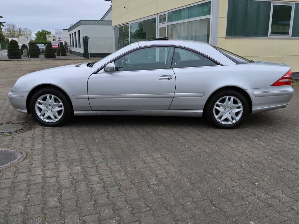 Image 7/14 of Mercedes-Benz CL 500 (2003)