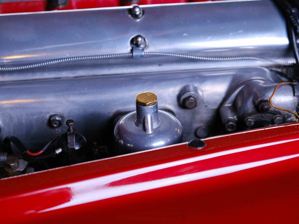 Bild 28/46 von Jaguar XK 120 FHC (1952)