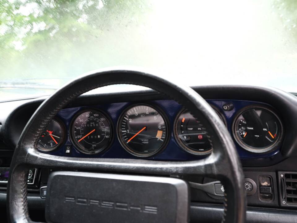 Bild 17/43 von Porsche 911 Carrera 3.2 (1989)